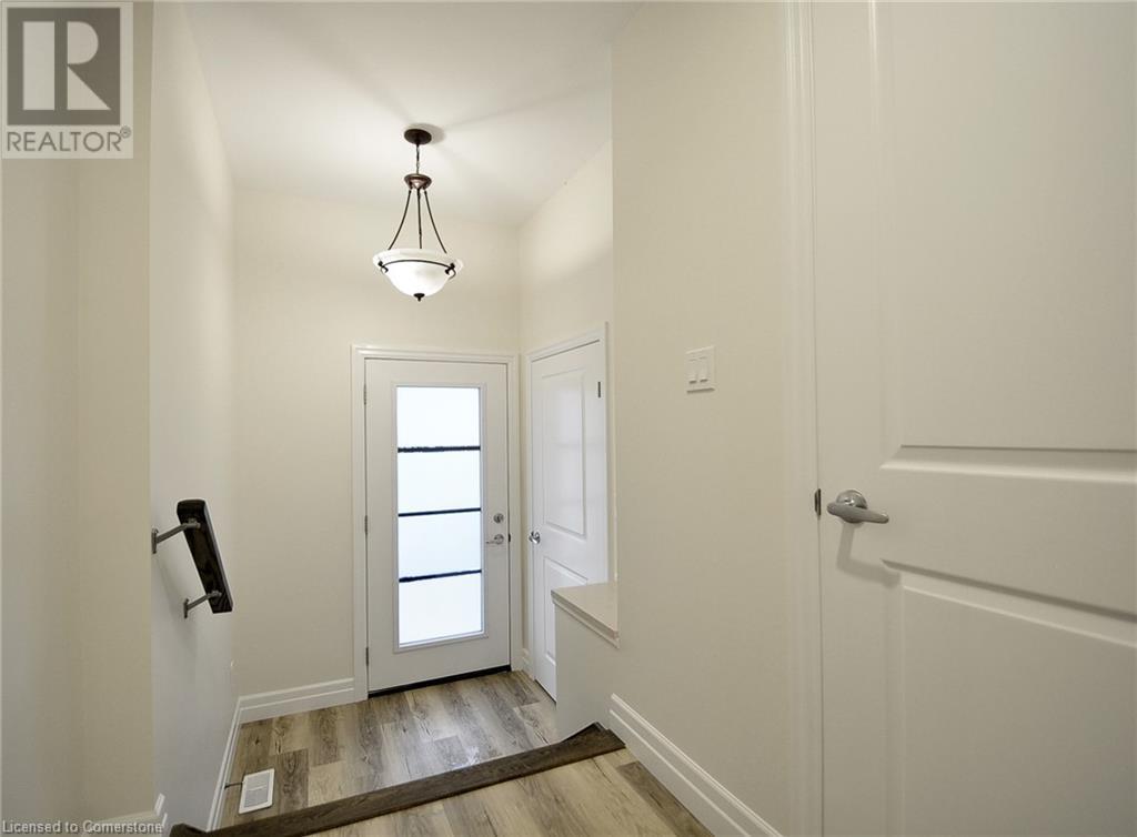 38 Dudhope Avenue, Cambridge, Ontario  N1R 4T3 - Photo 4 - 40684600