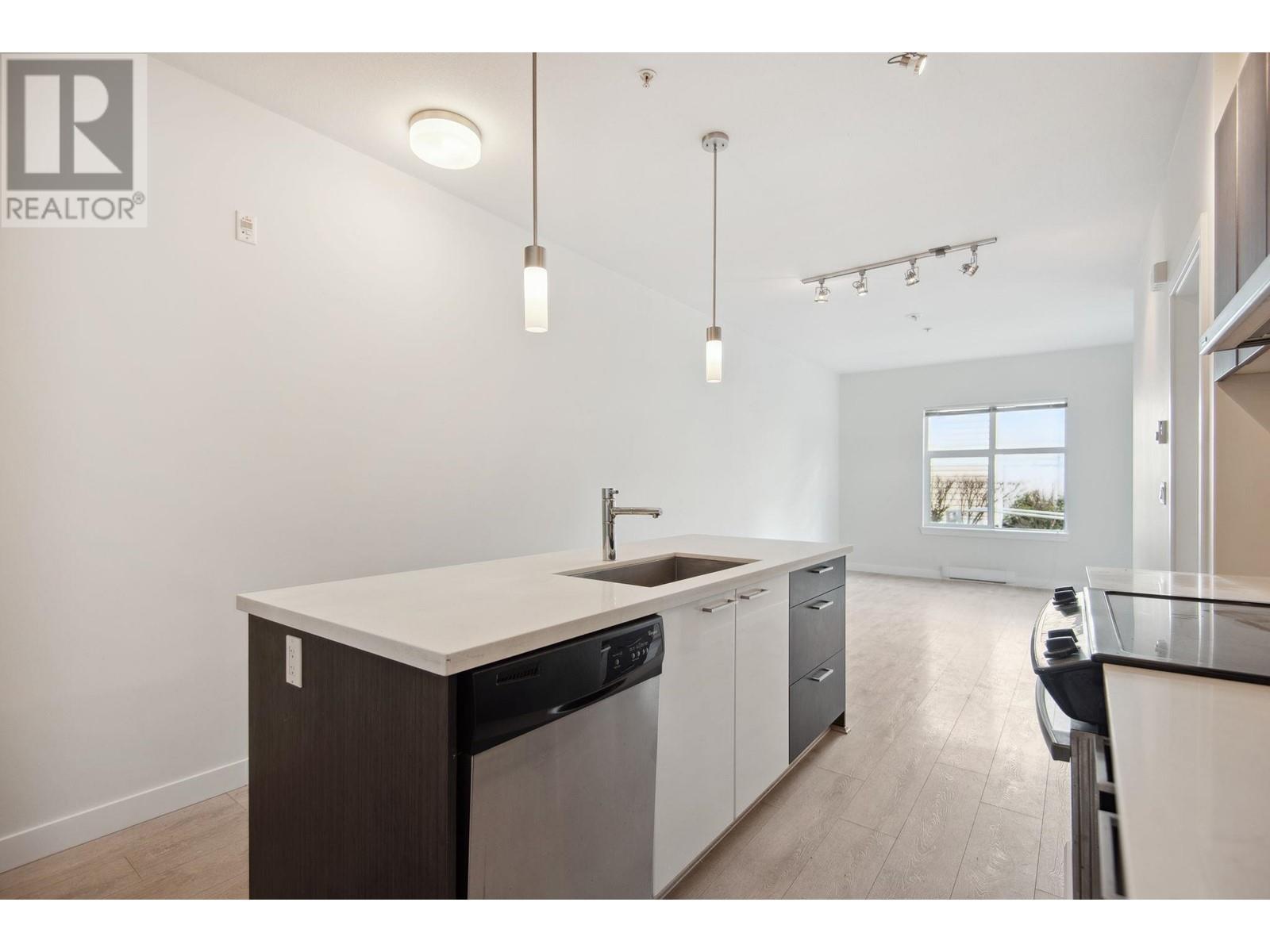 321 618 Langside Avenue, Coquitlam, British Columbia  V3J 0B8 - Photo 4 - R2950082