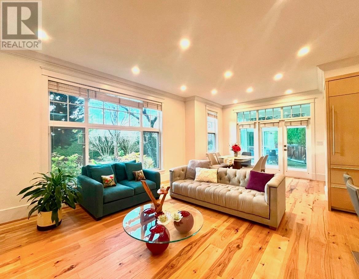 4379 Ross Crescent, West Vancouver, British Columbia  V7W 1B3 - Photo 3 - R2950062