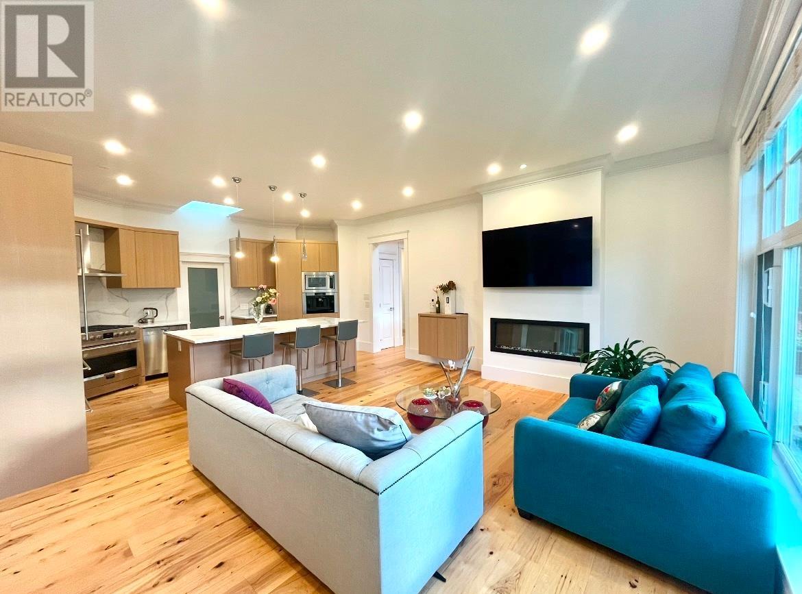 4379 Ross Crescent, West Vancouver, British Columbia  V7W 1B3 - Photo 4 - R2950062