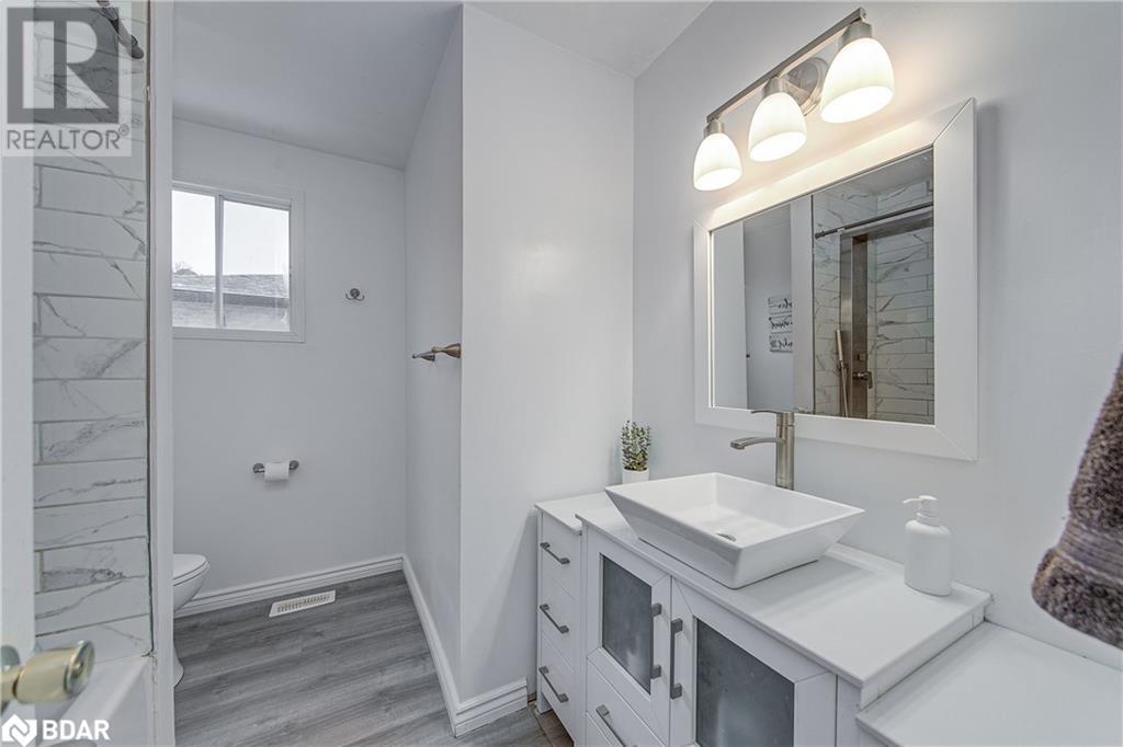 65 Sandy Lane, Angus, Ontario  L0M 1B3 - Photo 24 - 40684468