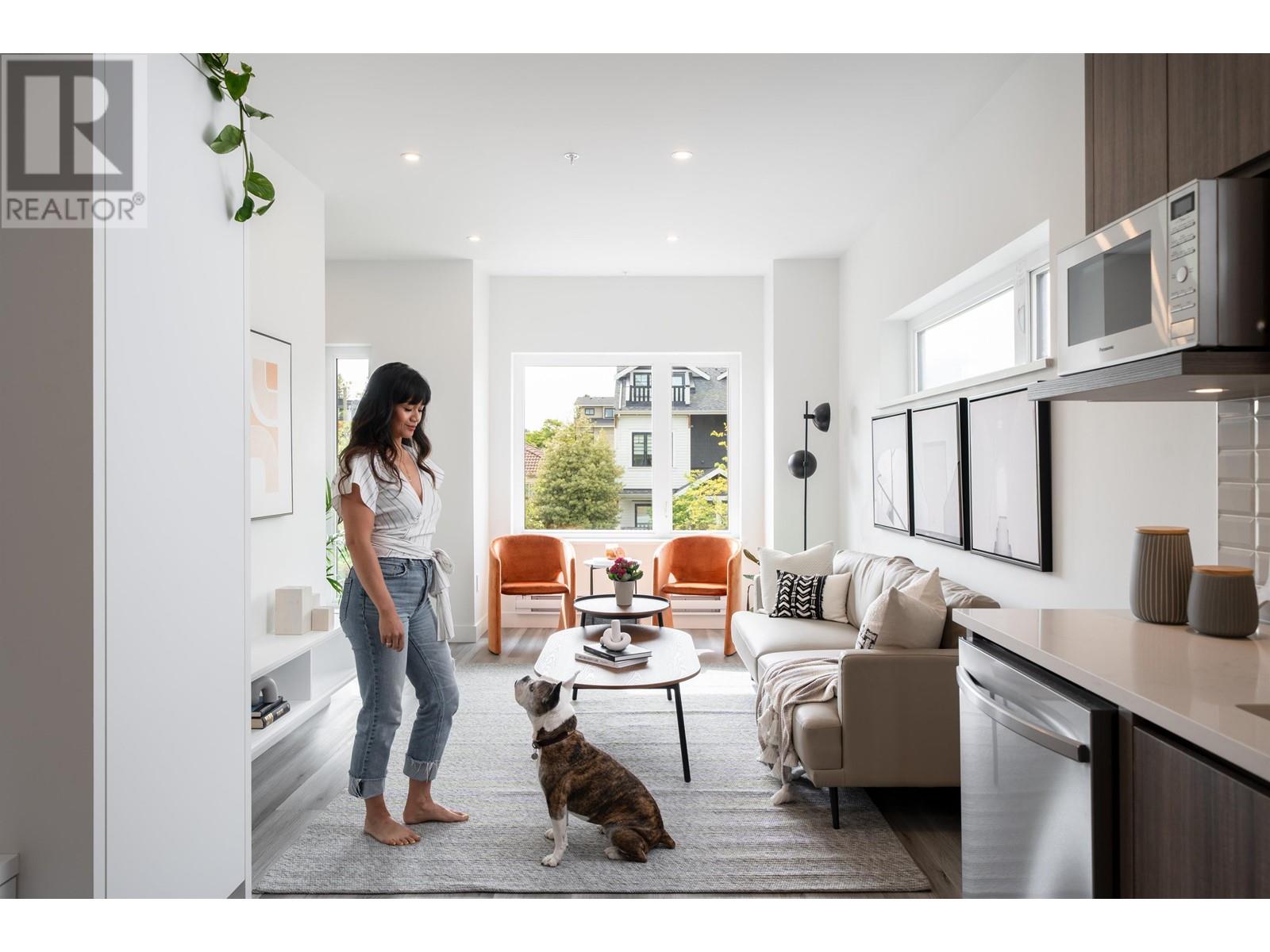 Sl 8 5080 Chambers Street, Vancouver, British Columbia V5R 3L9 - Photo 3 - R2950120