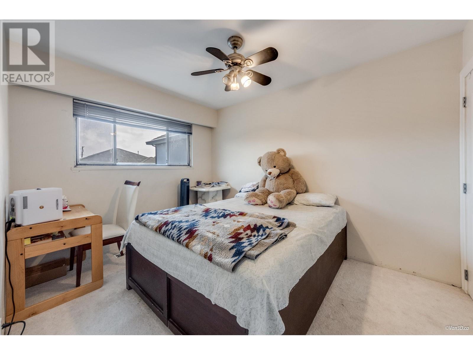 Listing Picture 12 of 27 : 4311 WOODHEAD ROAD, Richmond / 烈治文 - 魯藝地產 Yvonne Lu Group - MLS Medallion Club Member