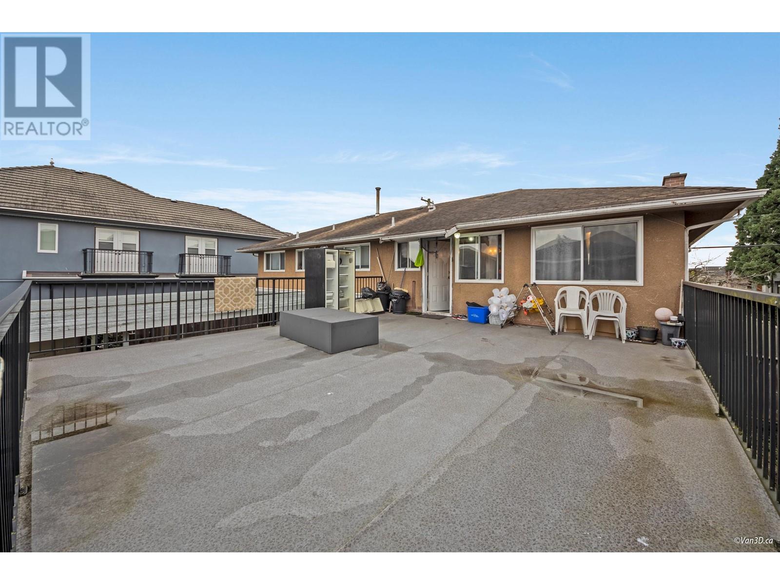 Listing Picture 16 of 27 : 4311 WOODHEAD ROAD, Richmond / 烈治文 - 魯藝地產 Yvonne Lu Group - MLS Medallion Club Member