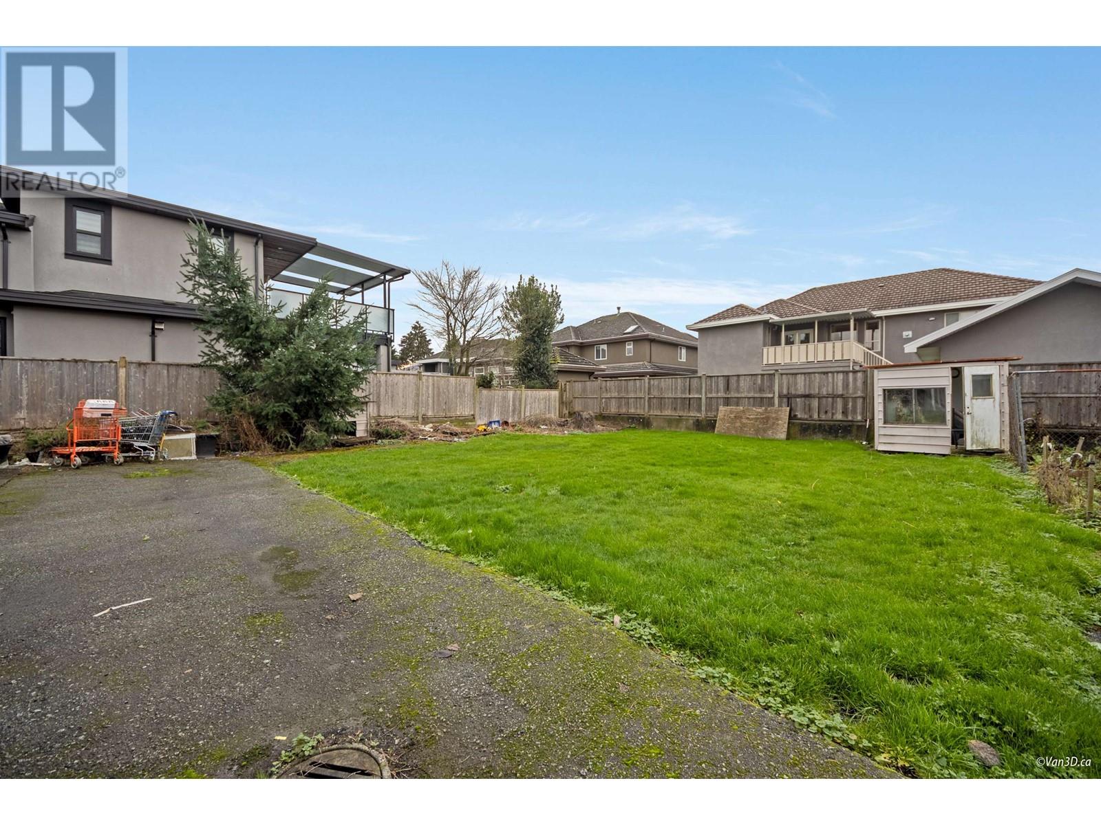 Listing Picture 24 of 27 : 4311 WOODHEAD ROAD, Richmond / 烈治文 - 魯藝地產 Yvonne Lu Group - MLS Medallion Club Member