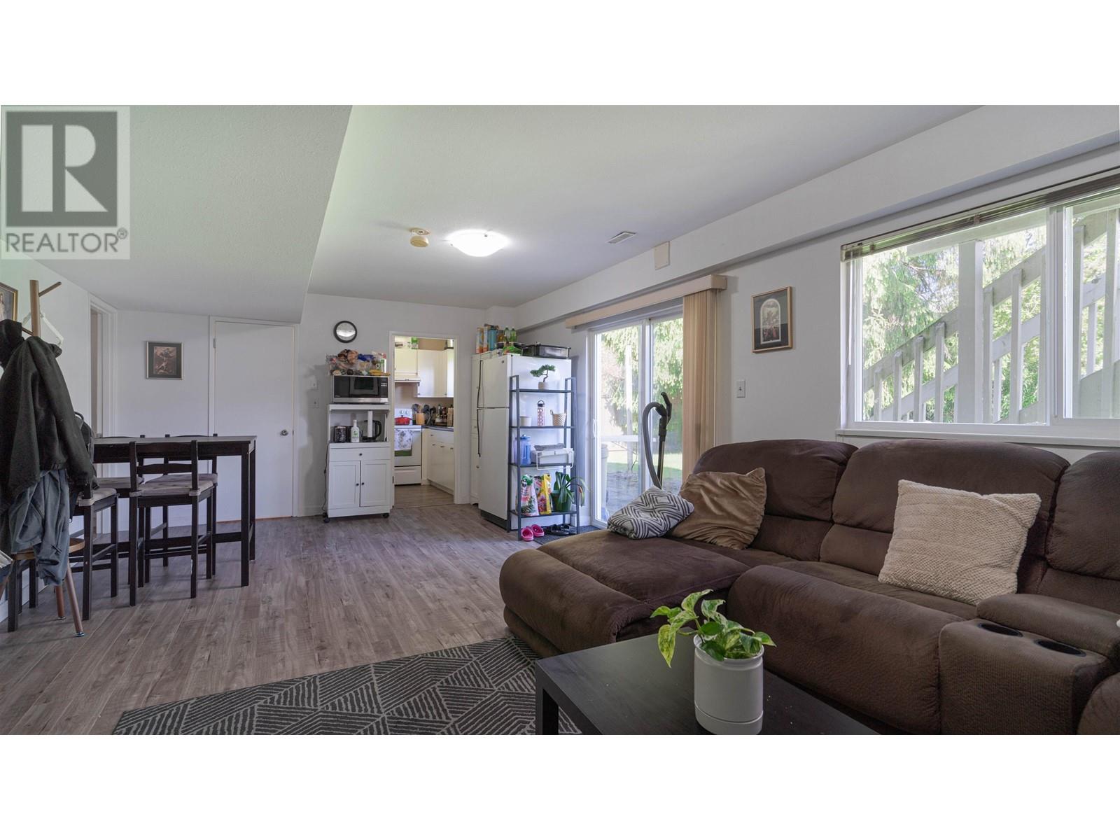 Listing Picture 15 of 16 : 3651 SABLE AVENUE, Richmond / 烈治文 - 魯藝地產 Yvonne Lu Group - MLS Medallion Club Member