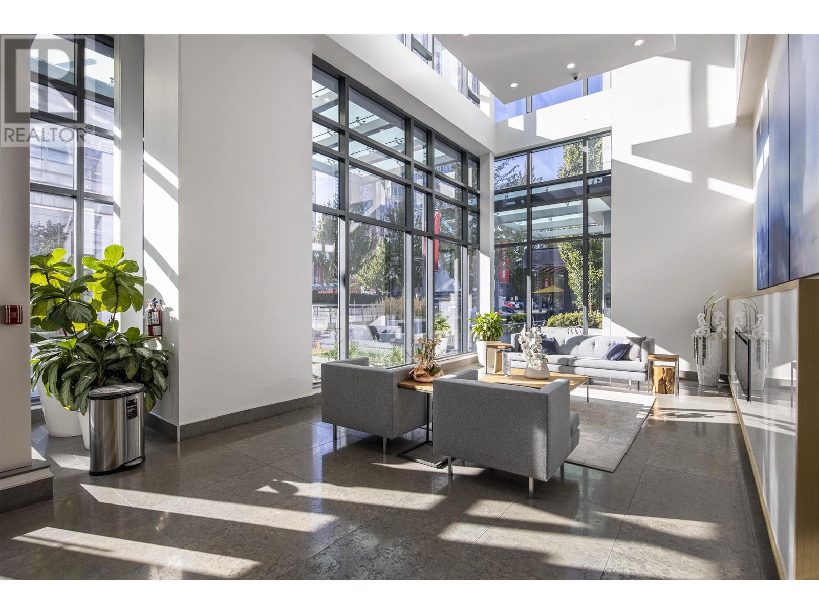 Listing Picture 3 of 20 : 2111 6098 STATION STREET, Burnaby / 本拿比 - 魯藝地產 Yvonne Lu Group - MLS Medallion Club Member