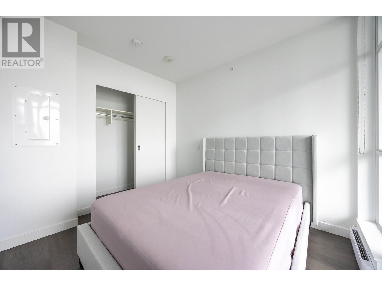 Listing Picture 11 of 20 : 2111 6098 STATION STREET, Burnaby / 本拿比 - 魯藝地產 Yvonne Lu Group - MLS Medallion Club Member