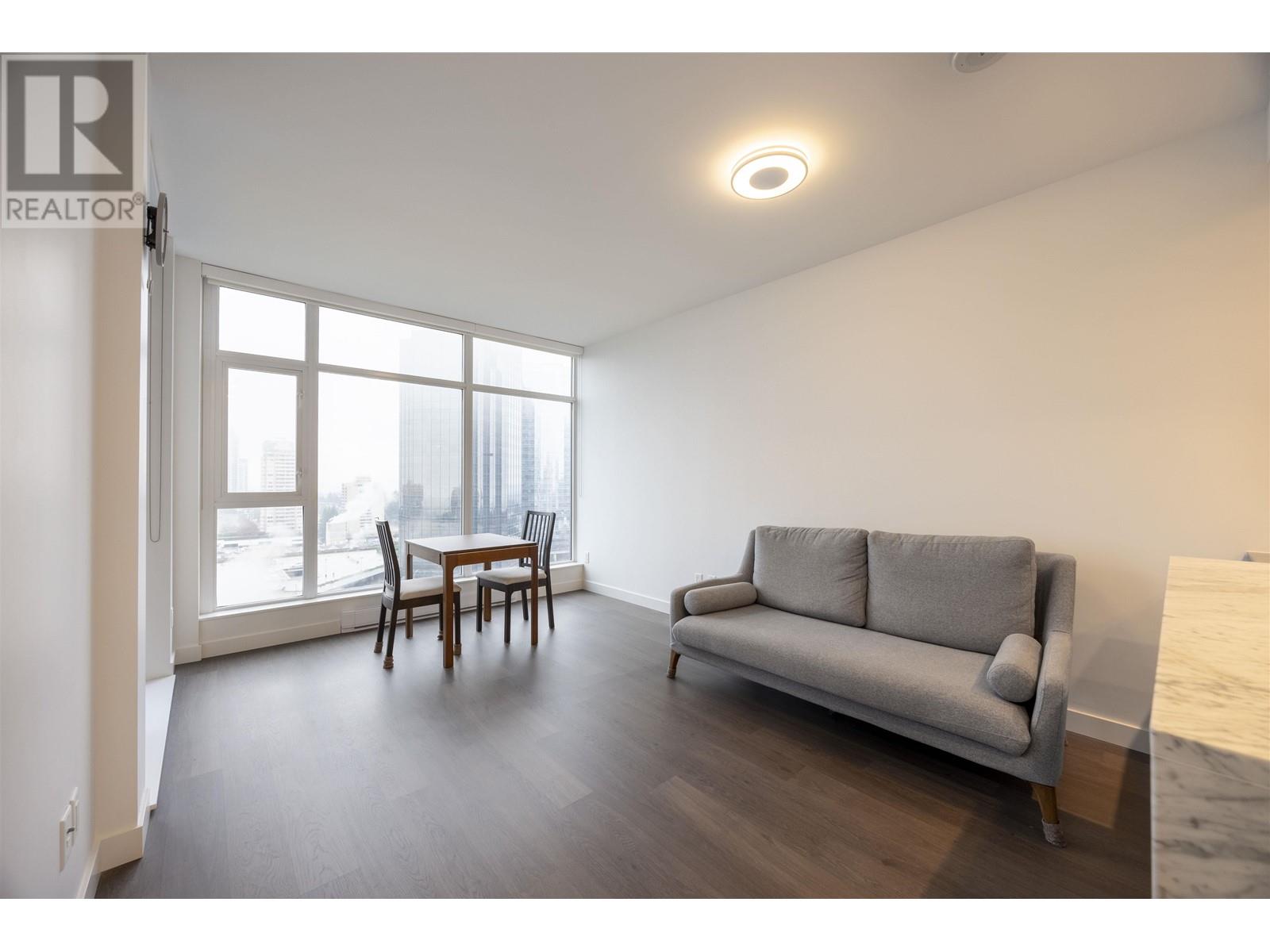 Listing Picture 7 of 20 : 2111 6098 STATION STREET, Burnaby / 本拿比 - 魯藝地產 Yvonne Lu Group - MLS Medallion Club Member