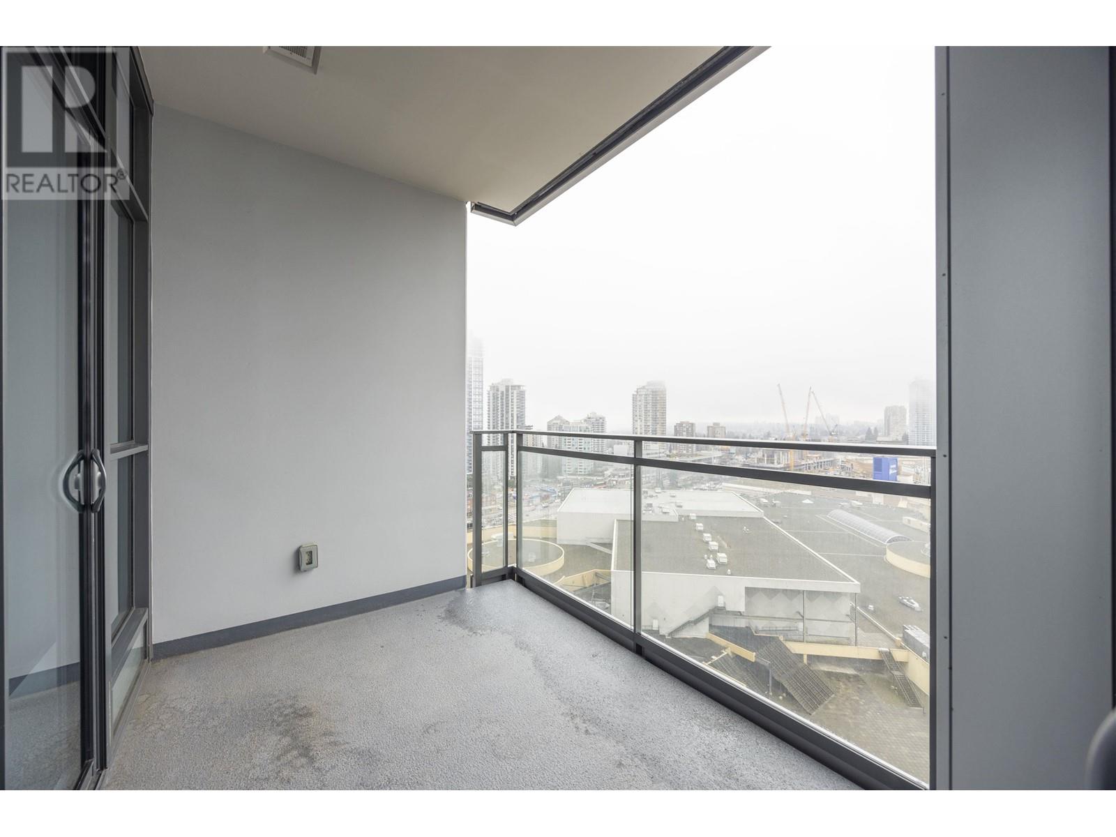 Listing Picture 13 of 20 : 2111 6098 STATION STREET, Burnaby / 本拿比 - 魯藝地產 Yvonne Lu Group - MLS Medallion Club Member