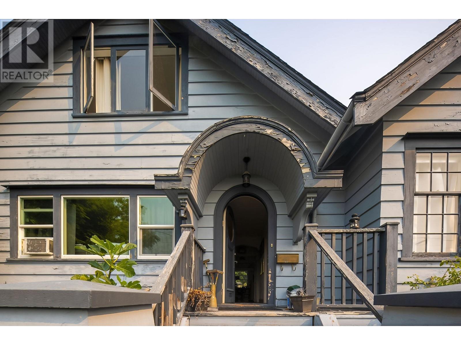 Property at 1449 MATHERS AVENUE image 3