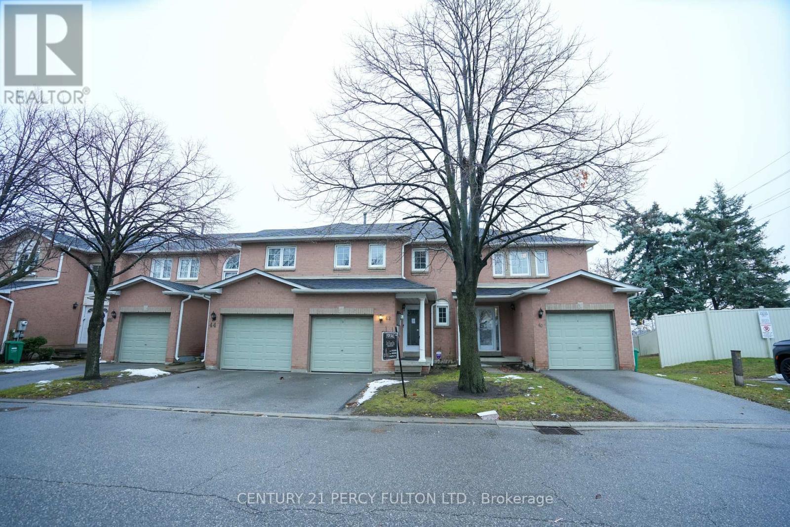 42 CHIPSTEAD AVENUE, Brampton, Ontario