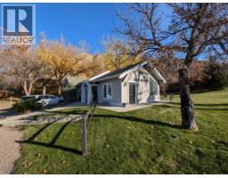 17 Dunmore Road Se Crestwood-Norwood, Medicine Hat, Ca