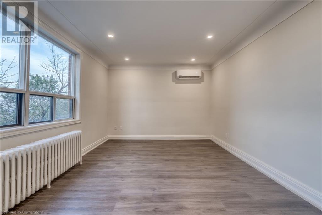 1 East 35th Street Unit# 4, Hamilton, Ontario  L8V 3X5 - Photo 4 - 40683834