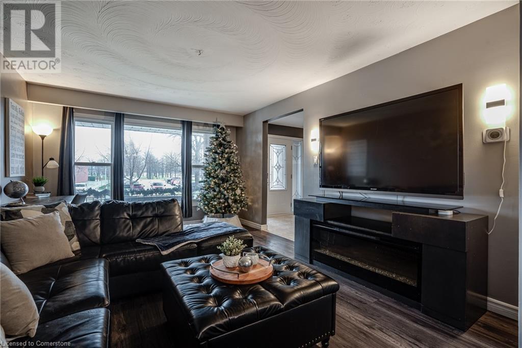 75 Colcrest StreetHamilton, Ontario  L8E 3Y6 - Photo 6 - 40684880