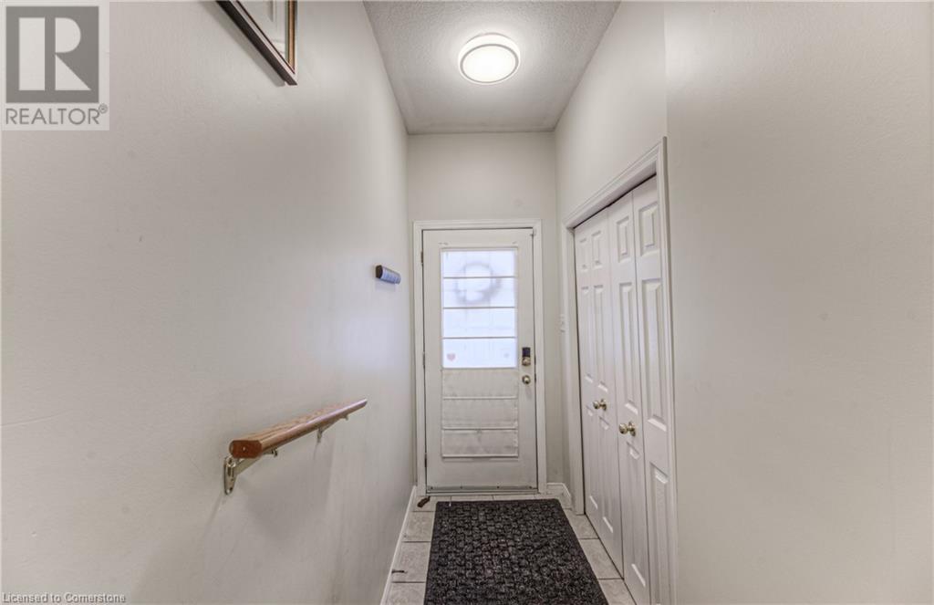 42 Green Valley Drive Unit# 28Kitchener, Ontario  N2P 2C3 - Photo 4 - 40638566