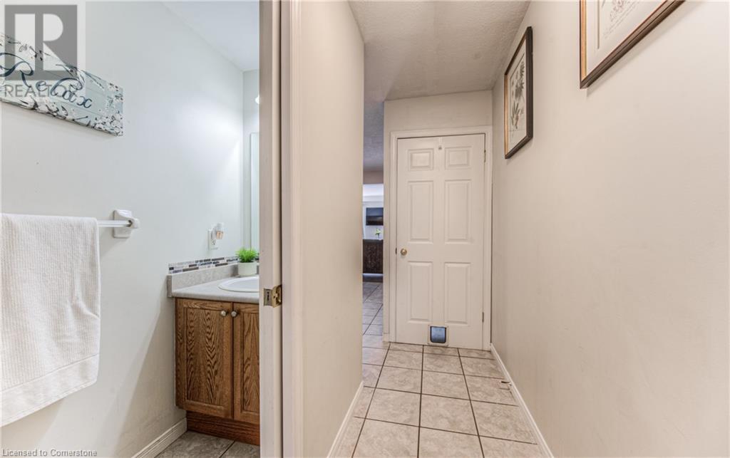 42 Green Valley Drive Unit# 28Kitchener, Ontario  N2P 2C3 - Photo 6 - 40638566