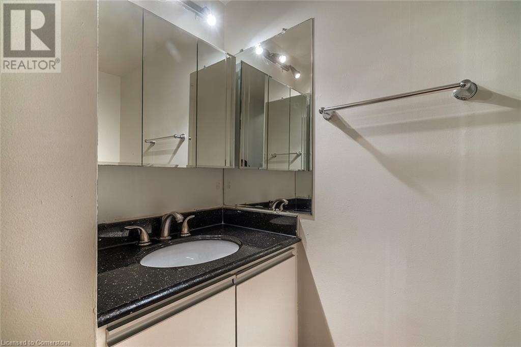 55 Kingsbridge Garden Circle Unit# 704, Mississauga, Ontario  L5R 1Y1 - Photo 9 - 40684486