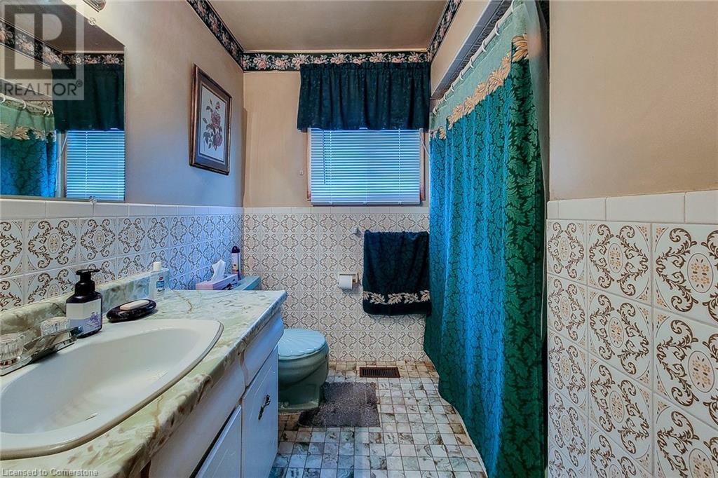 419 Red Oak AvenueHamilton, Ontario  L8E 2C7 - Photo 23 - 40684124