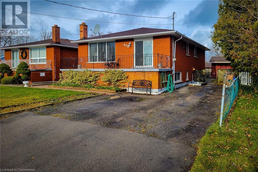 419 Red Oak AvenueHamilton, Ontario  L8E 2C7 - Photo 3 - 40684124