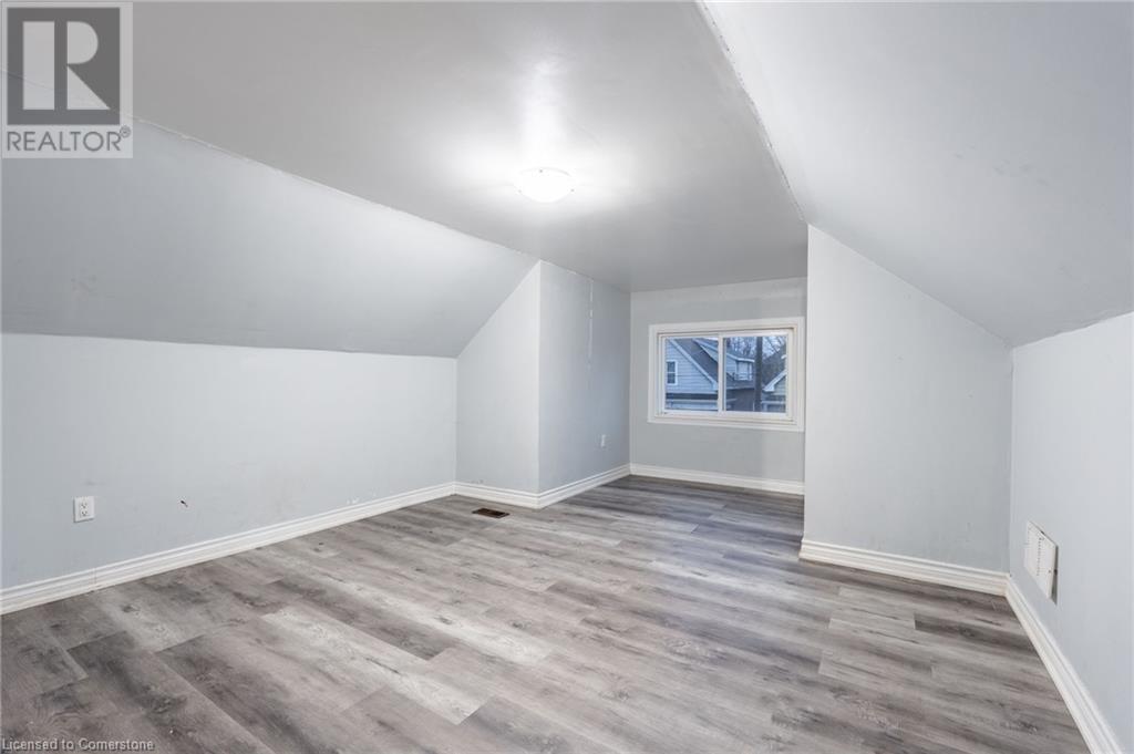 148 Leinster Avenue N, Hamilton, Ontario  L8L 6X9 - Photo 17 - 40684899