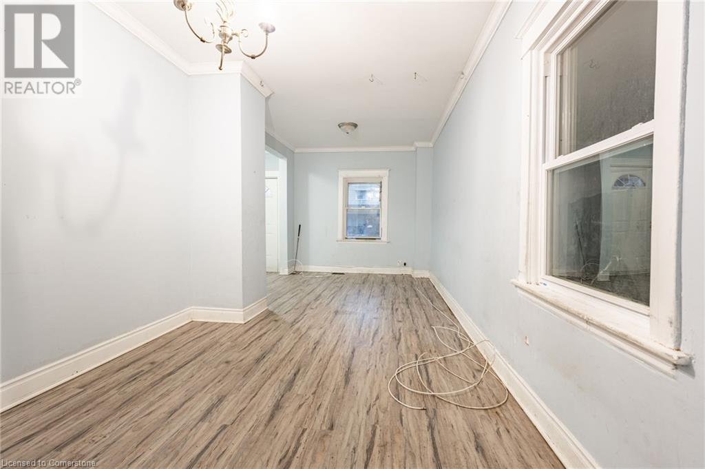 148 Leinster Avenue N, Hamilton, Ontario  L8L 6X9 - Photo 5 - 40684899