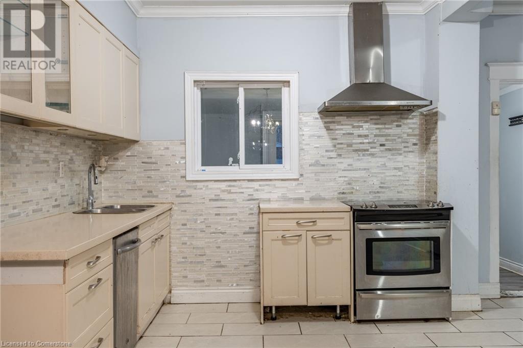 148 Leinster Avenue N, Hamilton, Ontario  L8L 6X9 - Photo 7 - 40684899