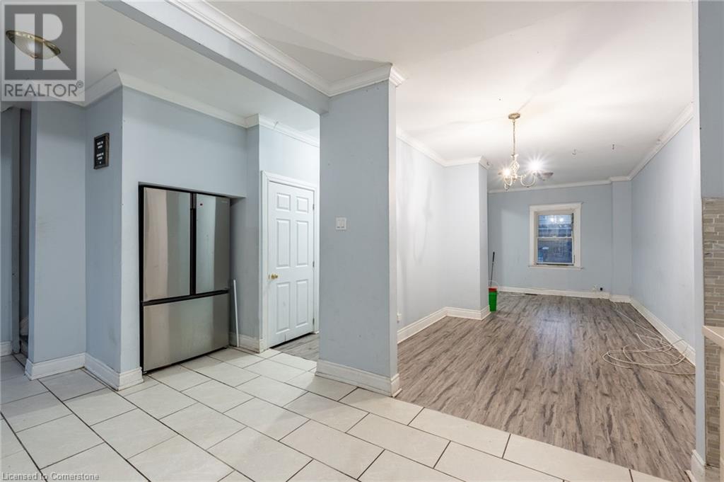 148 Leinster Avenue N, Hamilton, Ontario  L8L 6X9 - Photo 8 - 40684899