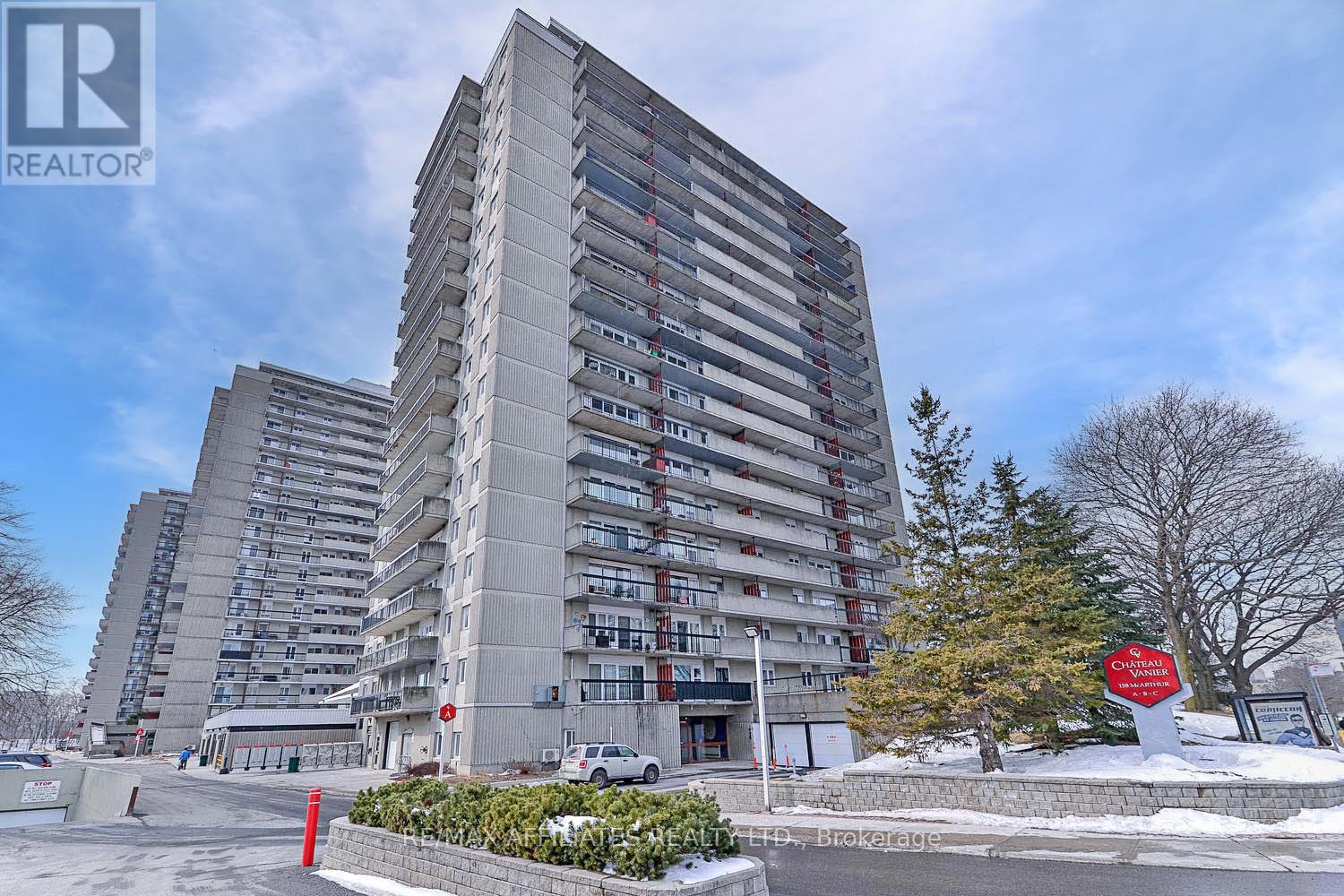 209 - 158 Mcarthur Avenue, Ottawa, Ontario  K1L 7E7 - Photo 1 - X11890330