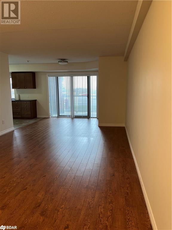 496 Yonge Street Unit# 101, Barrie, Ontario  L4N 4E2 - Photo 5 - 40684647