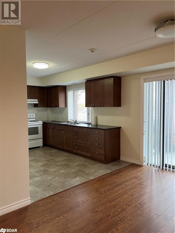 496 Yonge Street Unit# 101, Barrie, Ontario  L4N 4E2 - Photo 6 - 40684647