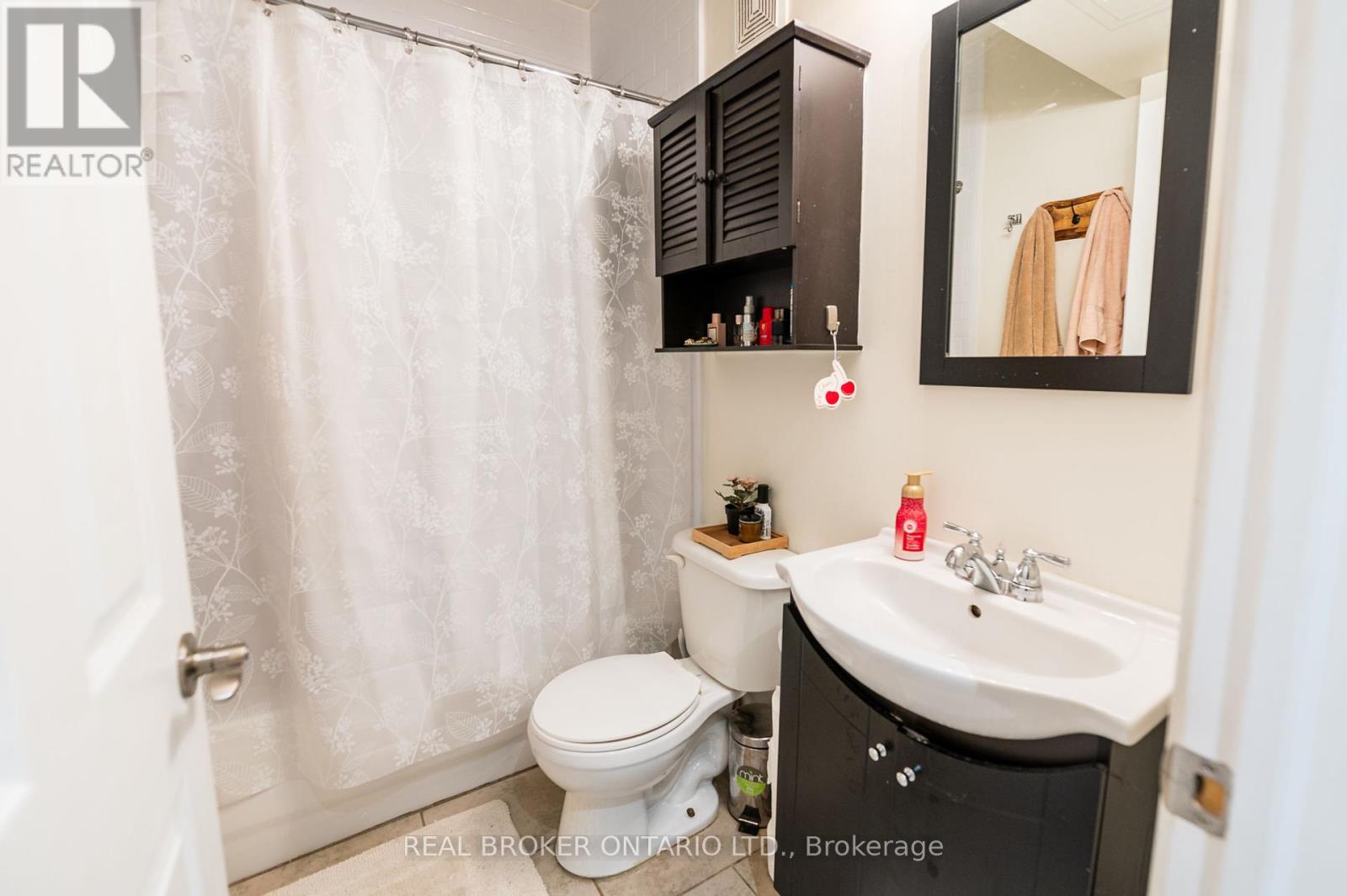 8 - 85 Beech Avenue, Toronto, Ontario  M4E 3H5 - Photo 7 - E11890376