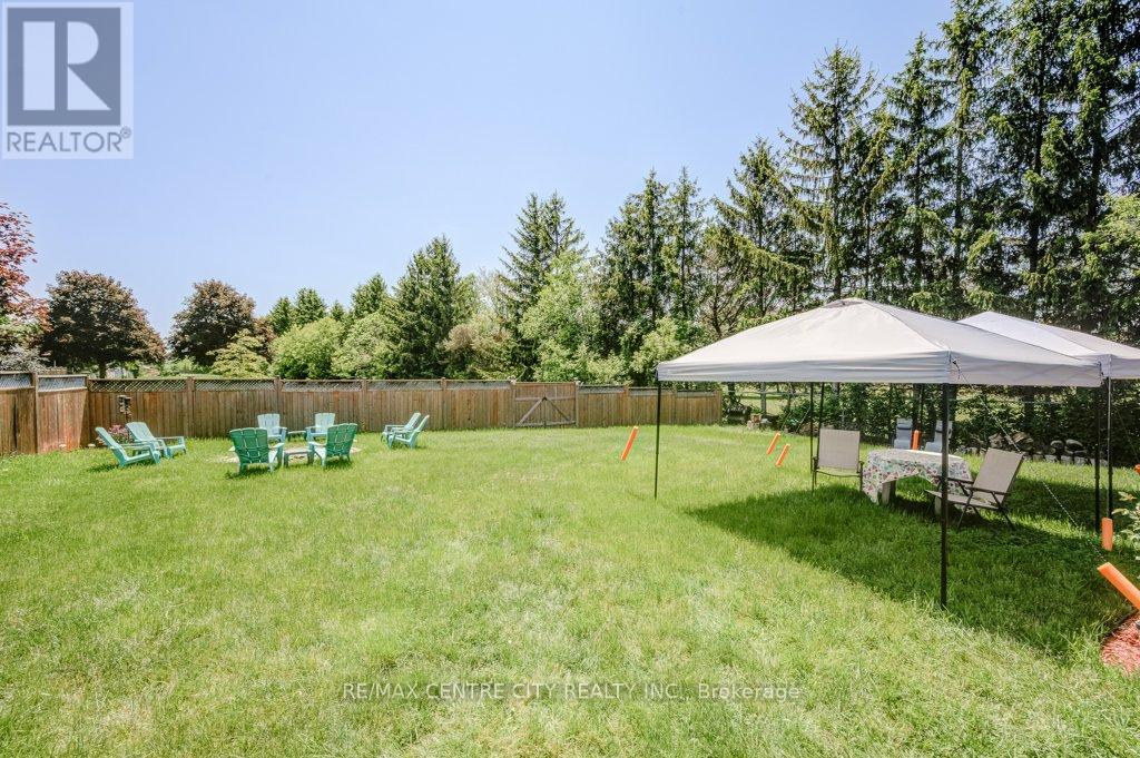 732 Salter Avenue, Woodstock (Woodstock - South), Ontario  N4S 2P5 - Photo 31 - X11890494