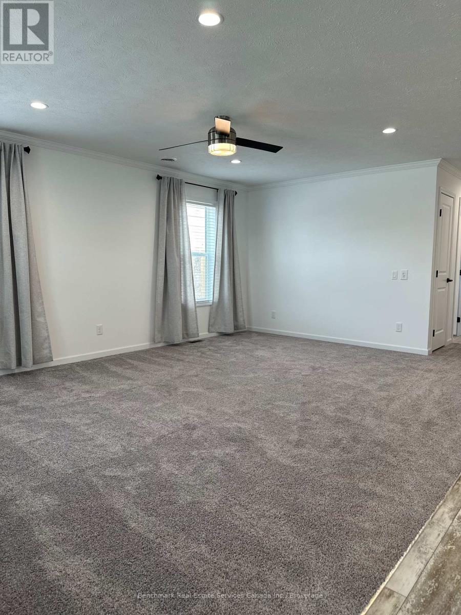 212 Spruce Drive, West Grey, Ontario  N4N 3B8 - Photo 13 - X11890482