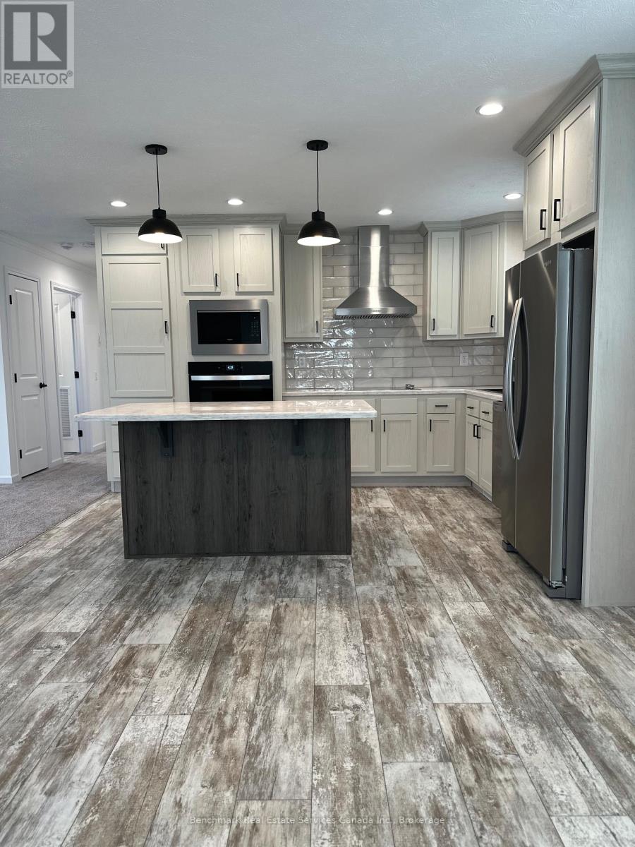 212 Spruce Drive, West Grey, Ontario  N4N 3B8 - Photo 7 - X11890482