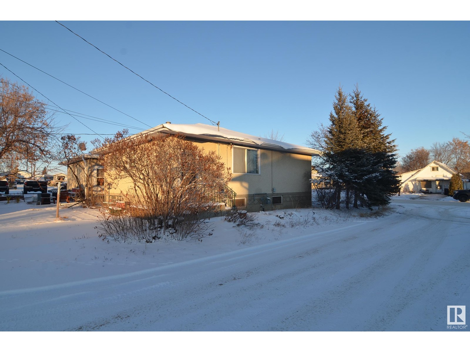 5210 48 St, Barrhead, Alberta  T7N 1A3 - Photo 5 - E4415802