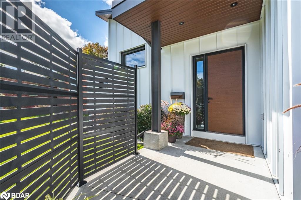 236 Cox Mill Road, Barrie, Ontario  L4N 4G5 - Photo 2 - 40684957