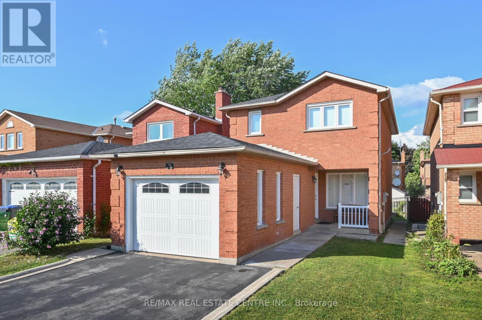 63 Candy Crescent, Brampton, Ontario  L6X 4A1 - Photo 3 - W11890515