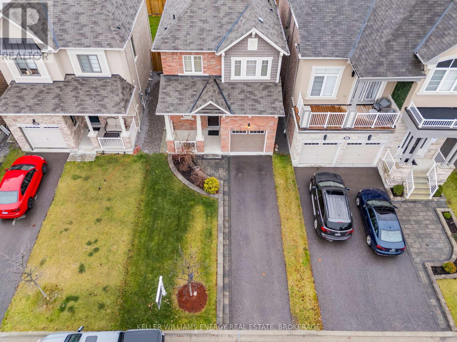 34 Littlebeck CrescentWhitby, Ontario  L1P 0G4 - Photo 1 - E11890572