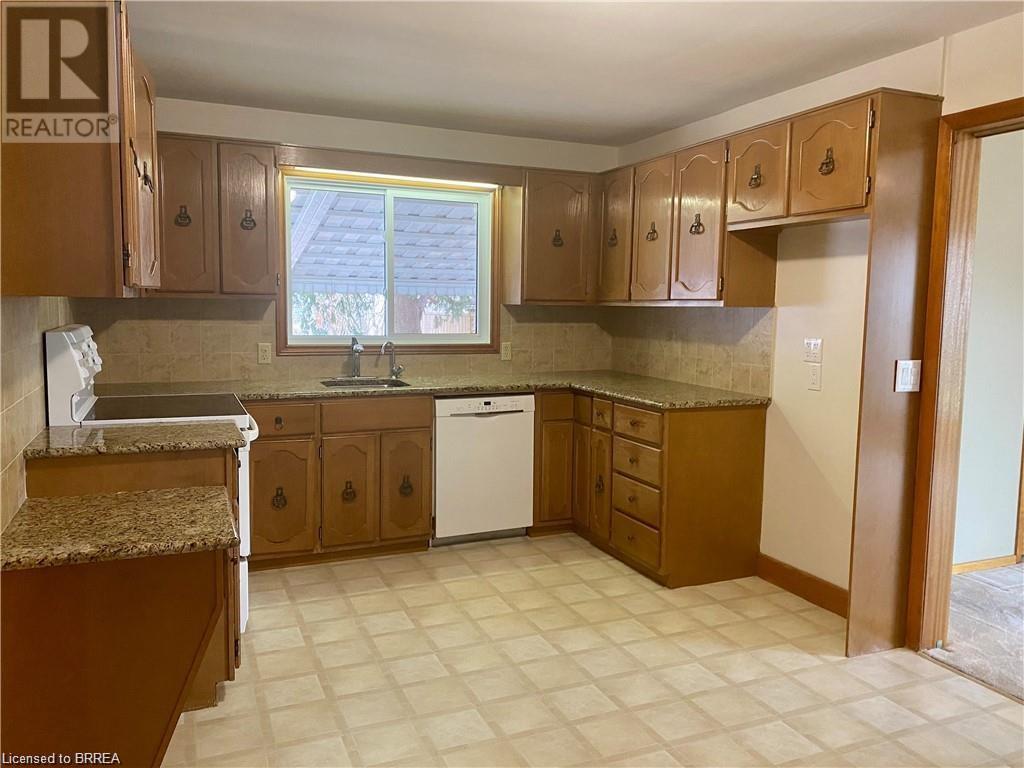 8 Sterling Street, Brantford, Ontario  N3T 4B1 - Photo 10 - 40684898