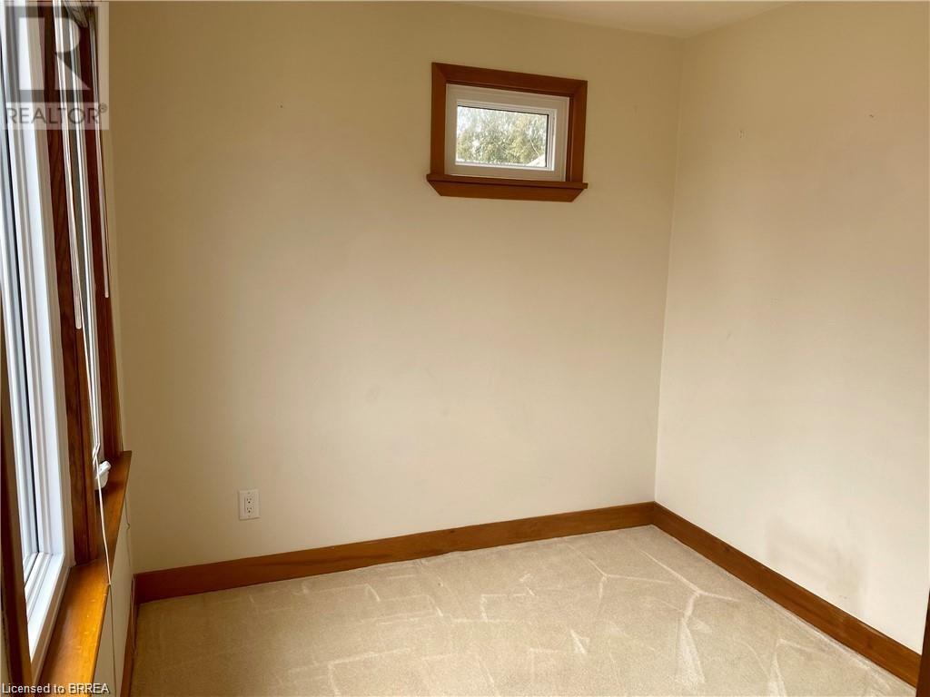 8 Sterling Street, Brantford, Ontario  N3T 4B1 - Photo 4 - 40684898