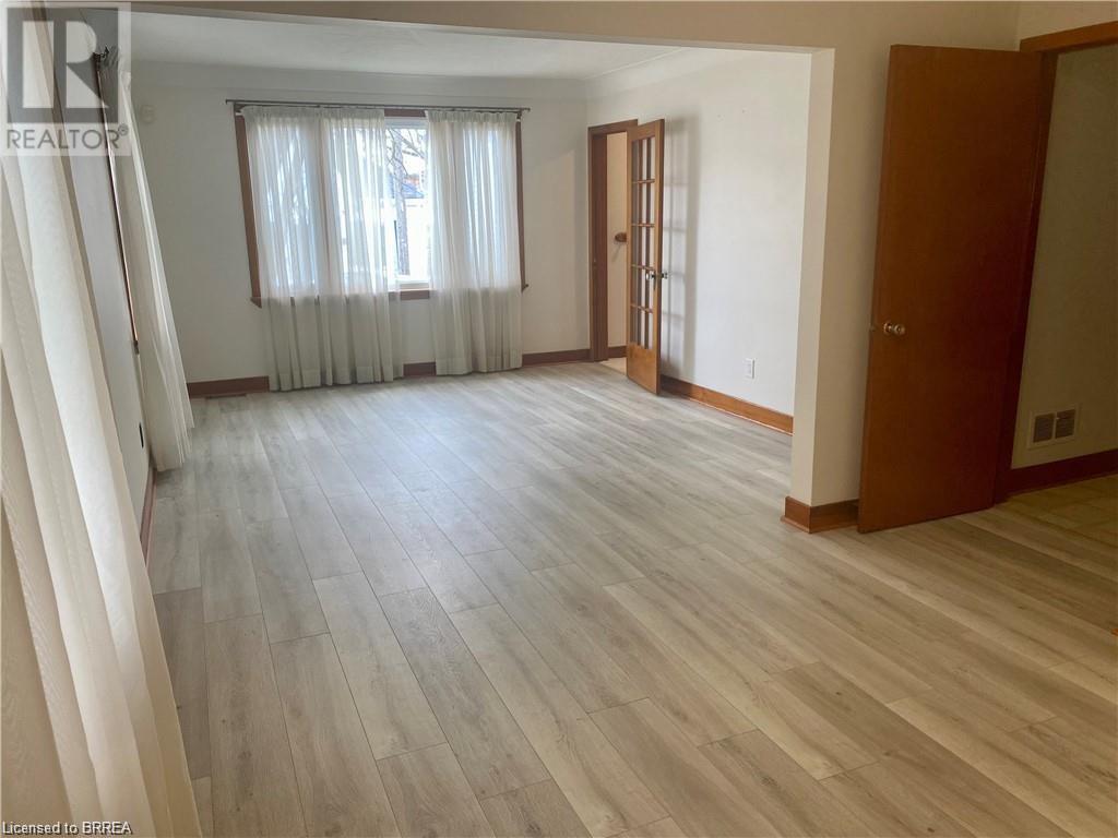 8 Sterling Street, Brantford, Ontario  N3T 4B1 - Photo 8 - 40684898