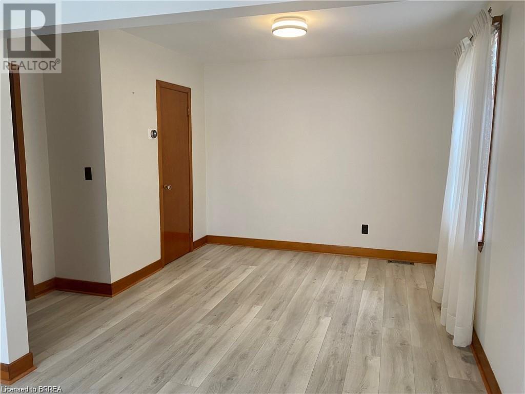 8 Sterling Street, Brantford, Ontario  N3T 4B1 - Photo 9 - 40684898