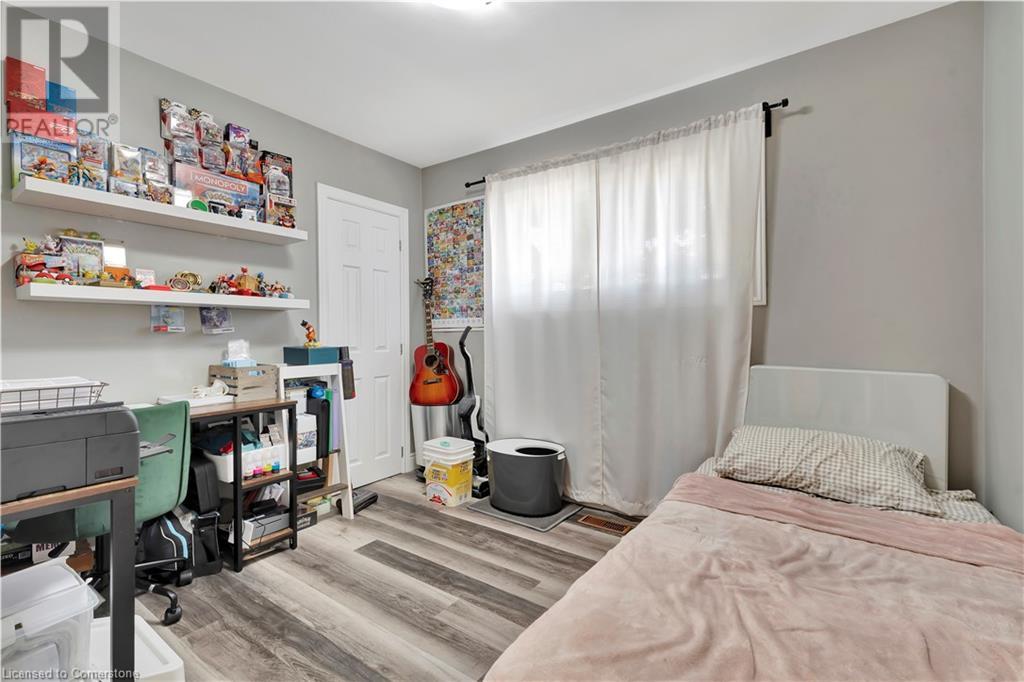 584 East 27th Street, Hamilton, Ontario  L8V 3H6 - Photo 17 - 40684918