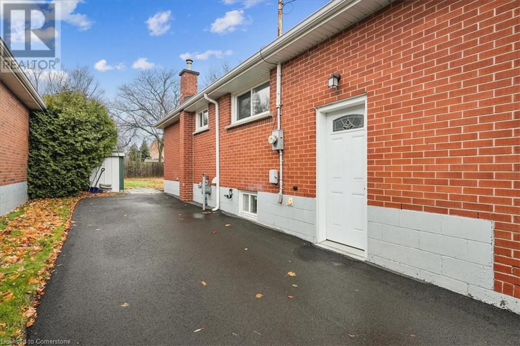 584 East 27th Street, Hamilton, Ontario  L8V 3H6 - Photo 19 - 40684918