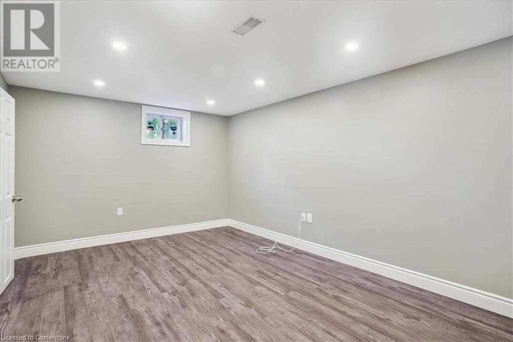 584 East 27th Street, Hamilton, Ontario  L8V 3H6 - Photo 36 - 40684918