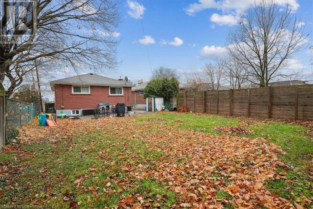 584 East 27th Street, Hamilton, Ontario  L8V 3H6 - Photo 44 - 40684918