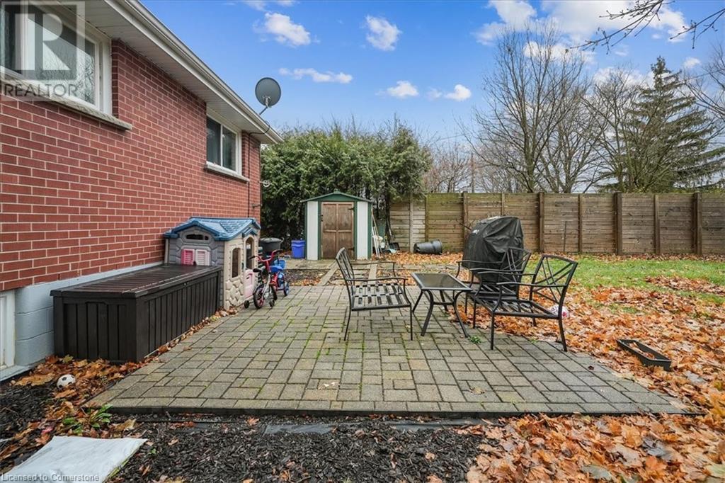 584 East 27th Street, Hamilton, Ontario  L8V 3H6 - Photo 47 - 40684918