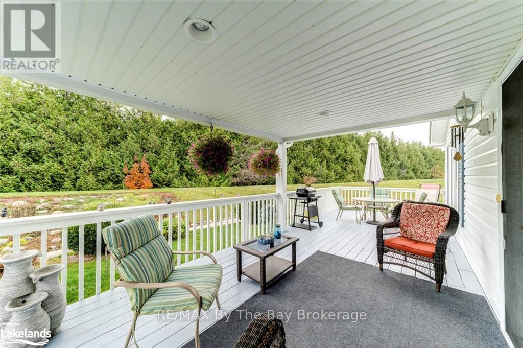 45 Pennsylvania Avenue, Wasaga Beach, Ontario  L9Z 3A8 - Photo 3 - S10437985