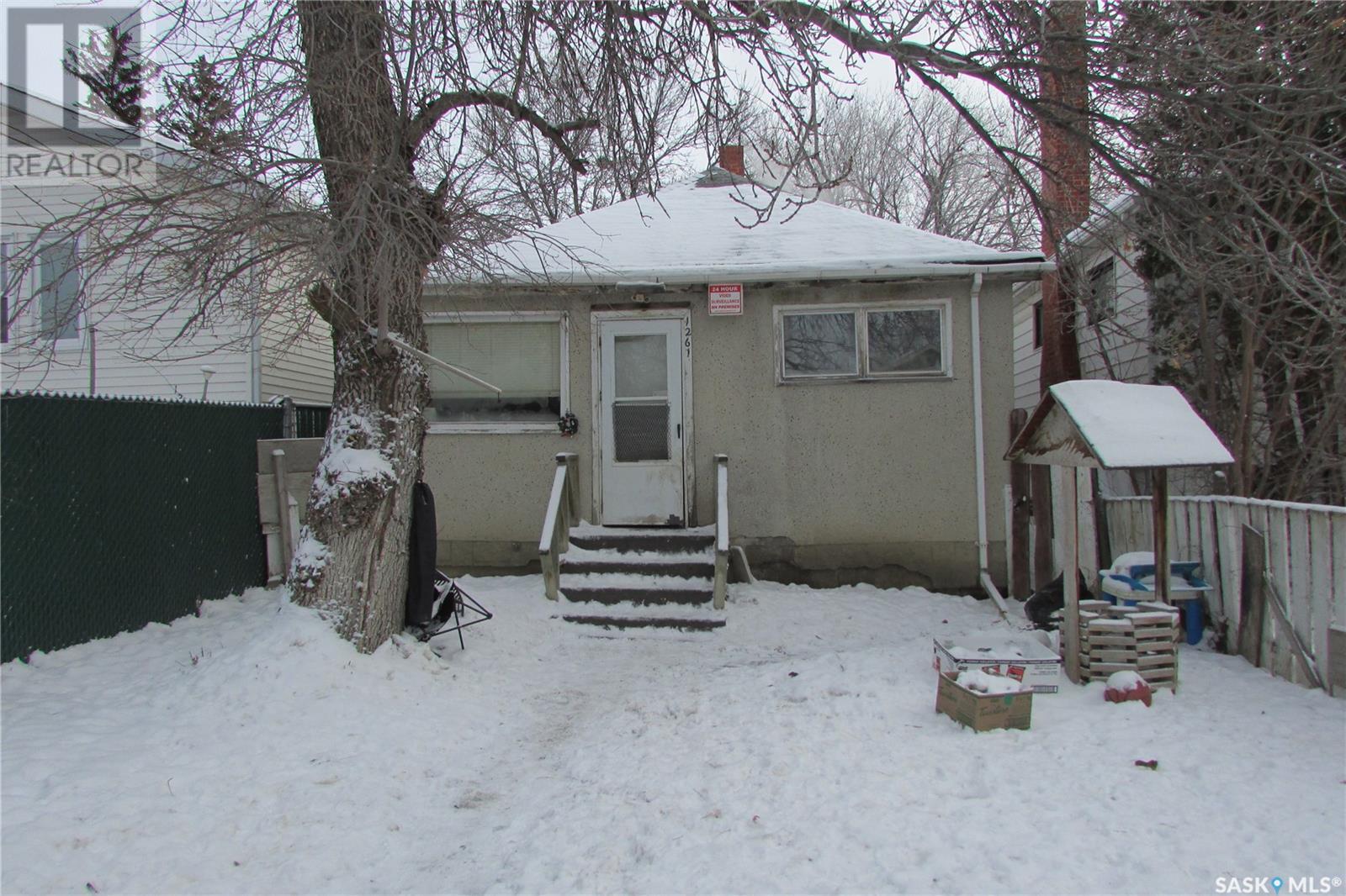 1261 Mctavish Street, Regina, Saskatchewan  S4T 3V8 - Photo 2 - SK990559